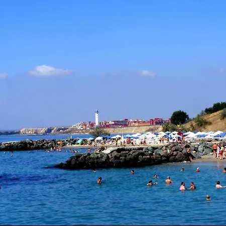 Reves De Mer Apartment Ravda